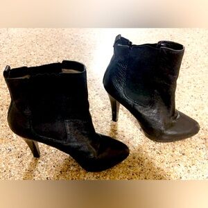 michael kors size 8 black heel booties EUC